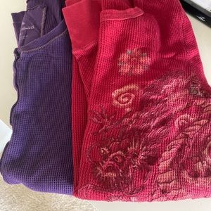 Women’s medium thermal long sleeve shirts lot